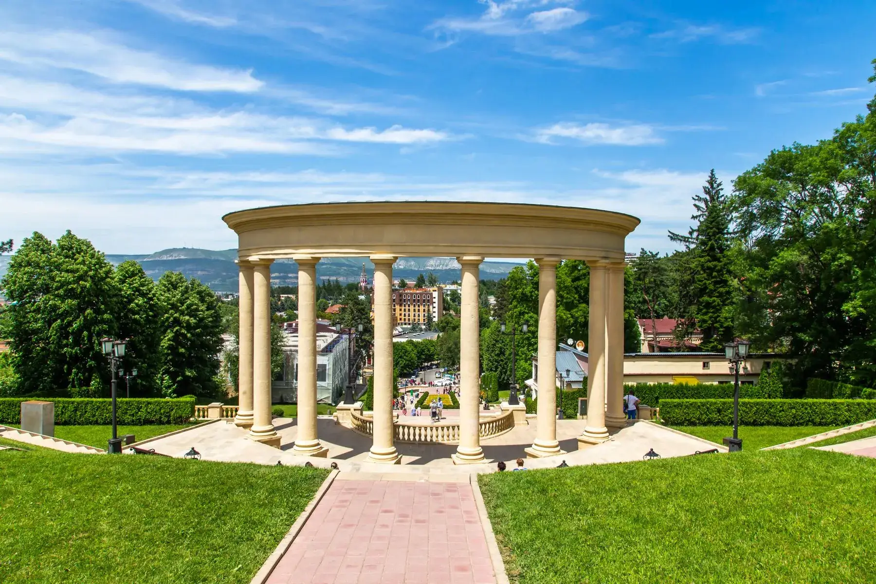 Куда поехать на майские праздники на Юге и Северном Кавказе. Фото. ©