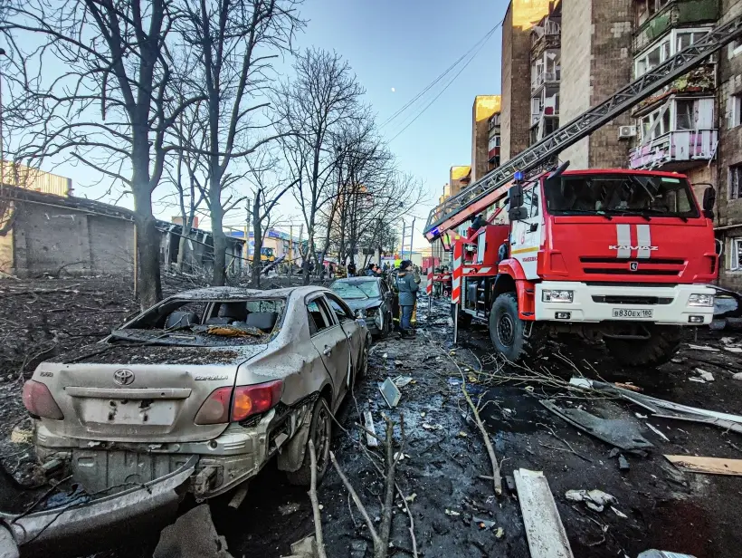 Пожарные и спасатели МЧС в зоне СВО наделяются статусом ветерана боевых действий. Фото. © РИА Новости. Сергей Аверин