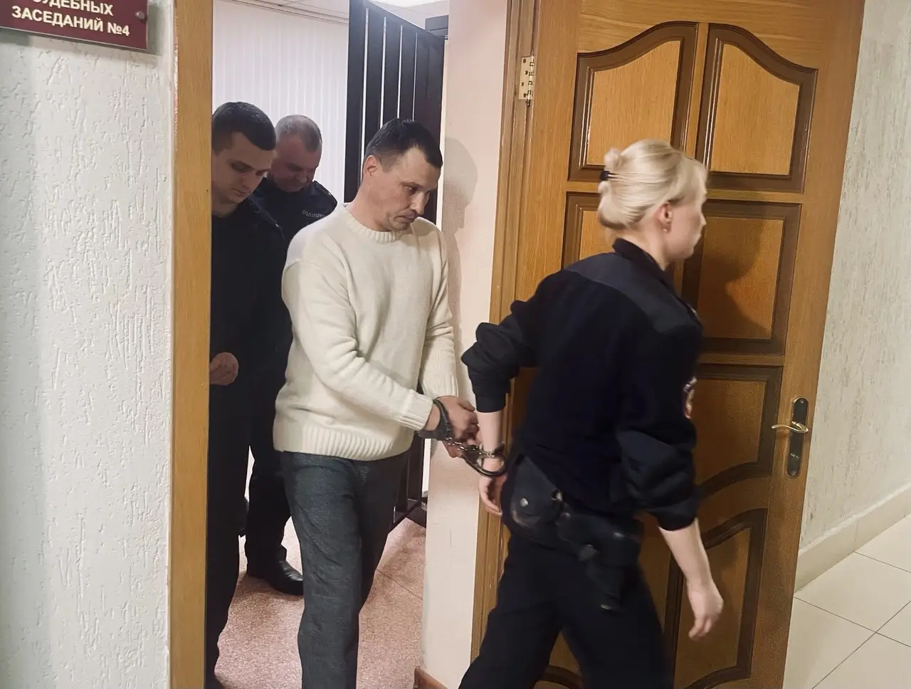 Фигуранты дела о теракте у самарского правительства внесены в список террористов. Фото. © 