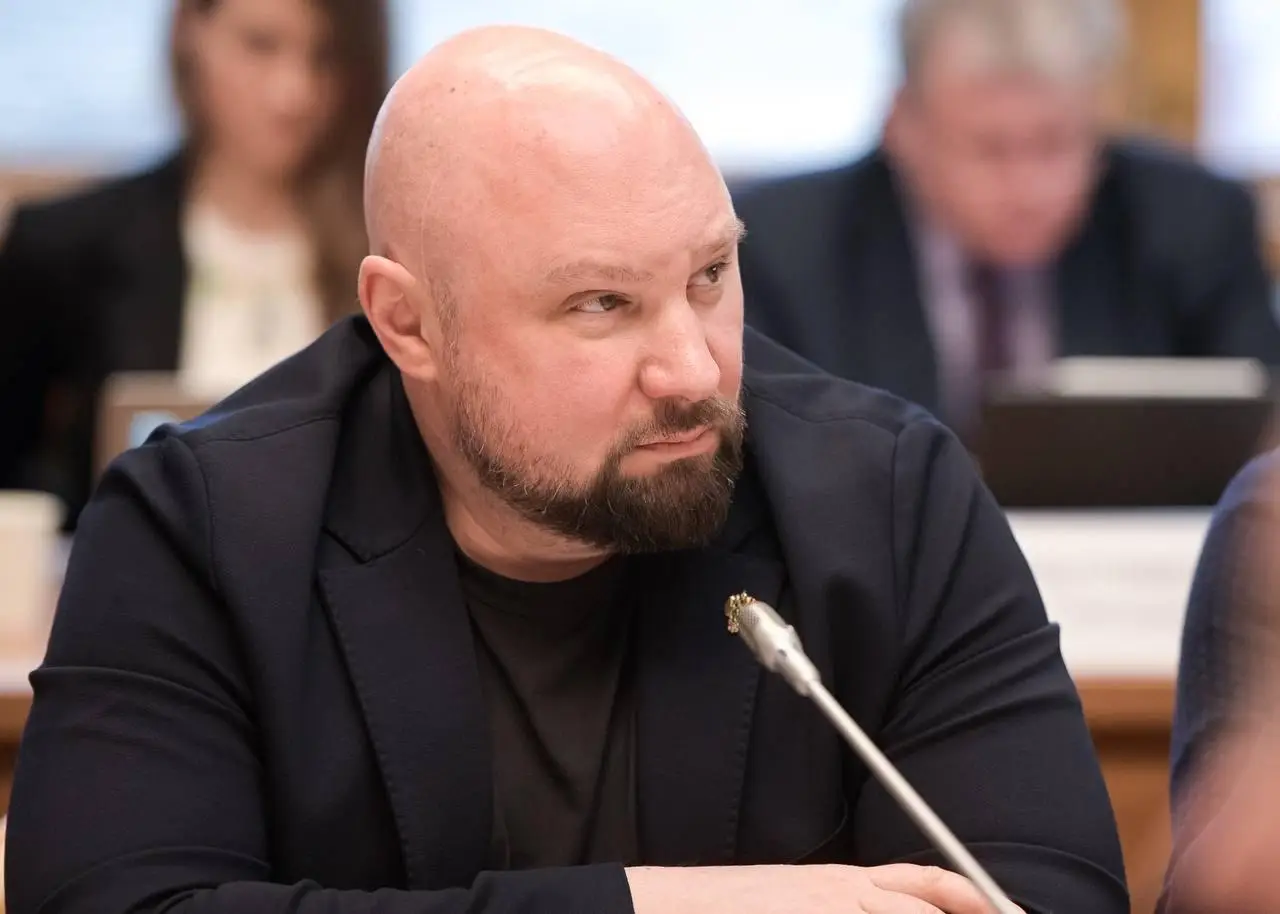 Дольщикам ИЖС нужна дополнительная банковская защита - Владимир Кошелев. Фото. © Пресс-служба депутата Госдумы В.Кошелева