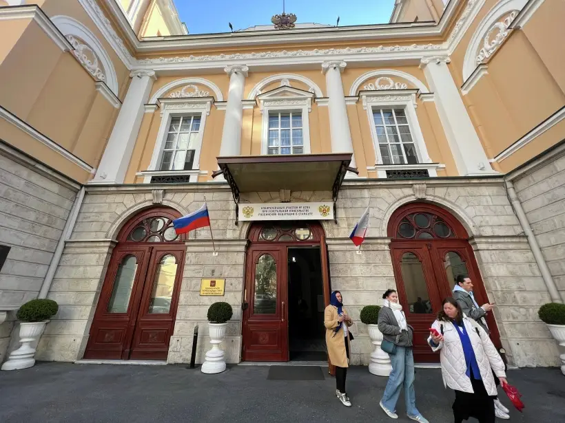 Переговоры РФ и Украины в Стамбуле не отменены, ожидается заявление Мединского - генконсульство РФ. Фото. © РИА Новости. Максим Дурнев