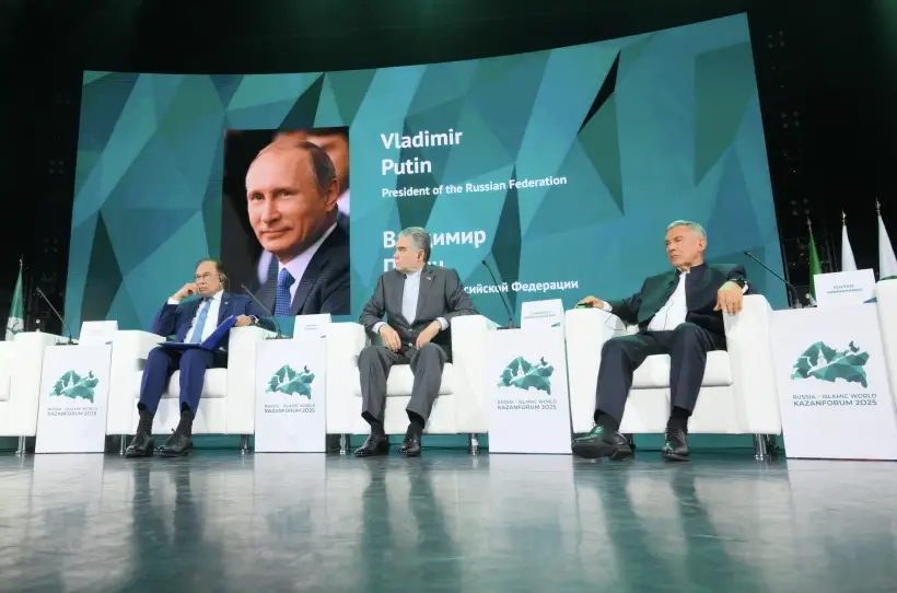 Путин призвал государства исламского мира бороться с терроризмом, экстремизмом сообща. Фото. © РИА Новости. Иван Секретарев