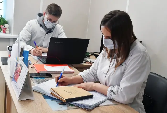 Медики Иркутской области получили право на выплаты при переезде в малые города. Фото. © РИА Новости