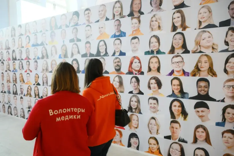 Более 800 волонтеров обменялись опытом оказания помощи бойцам СВО на форуме в Кирове. Фото. © РИА Новости. Максим Блинов
