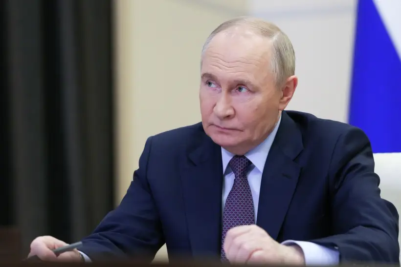 Президент РФ Владимир Путин настаивает на необходимости избавляться от вульгарных иностранных заимствований, которые коверкают русский язык. Фото