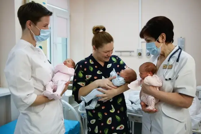 На самые большие выплаты пособия по беременности и родам могут претендовать будущие мамы с многоплодной беременностью. Фото