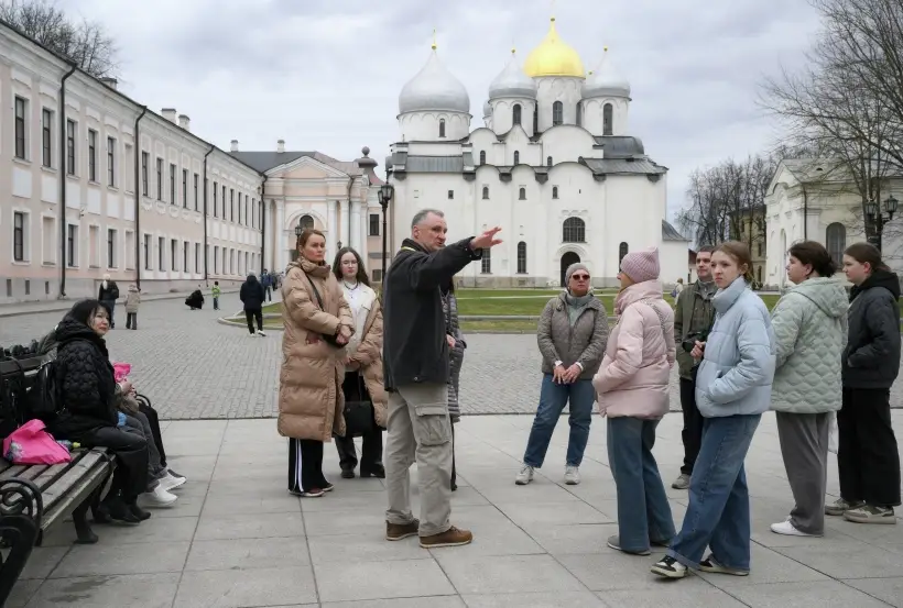 Путин подписал закон о штрафах для гидов и экскурсоводов. Фото. © РИА Новости. Алексей Майшев