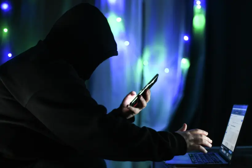 Штрафы за поиск в интернете экстремистских материалов при помощи VPN могут ввести в России. Фото