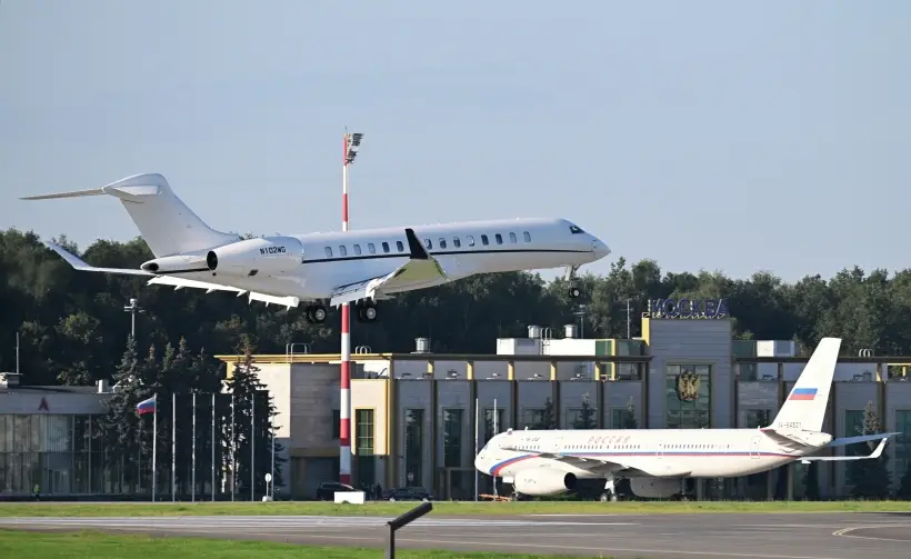 Спецпосланник президента США Стив Уиткофф прилетел в Москву утром 6 августа. Фото