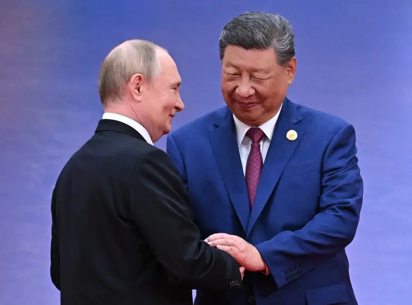 Путин и Си Цзиньпин обсудили последние российско-американские контакты - Ушаков. Фото. © РИА Новости. Сергей Бобылев