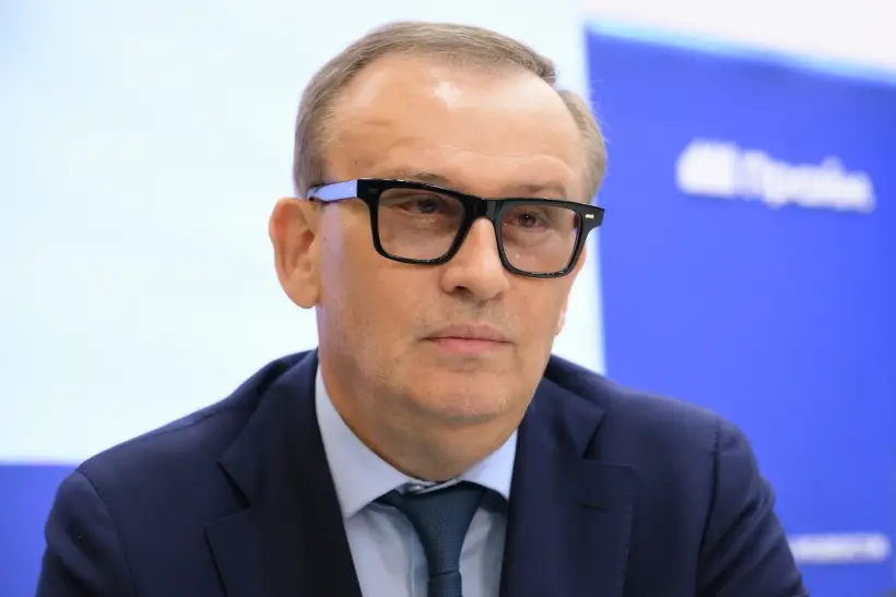 Дрозденко побеждает на выборах губернатора Ленобласти с 84,21% голосов. Фото. © РИА Новости Александр Кряжев