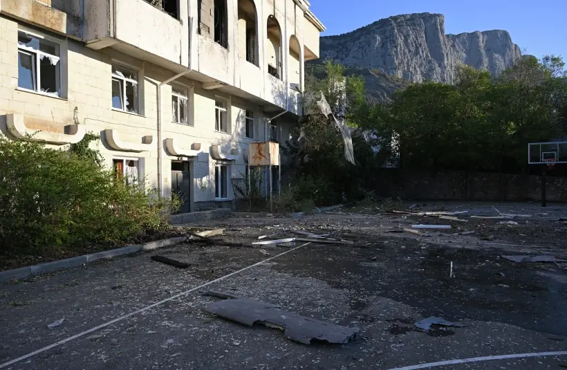 Теракт в Крыму: украинские БПЛА атаковали санаторий