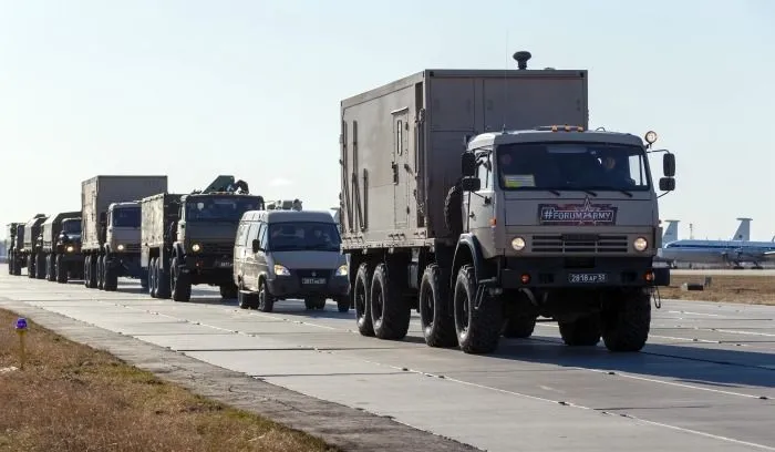 Колонна Минобороны с оборудованием для полевого госпиталя выдвинулась в Хакасию