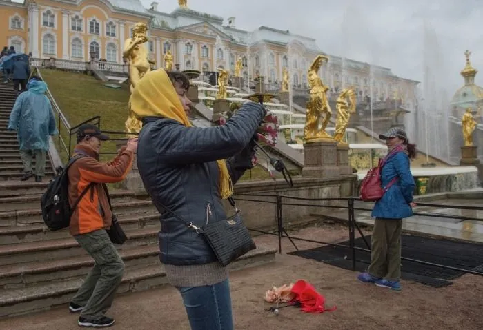 ГМЗ "Петергоф" не будет повышать цены на входные билеты в новом летнем сезоне