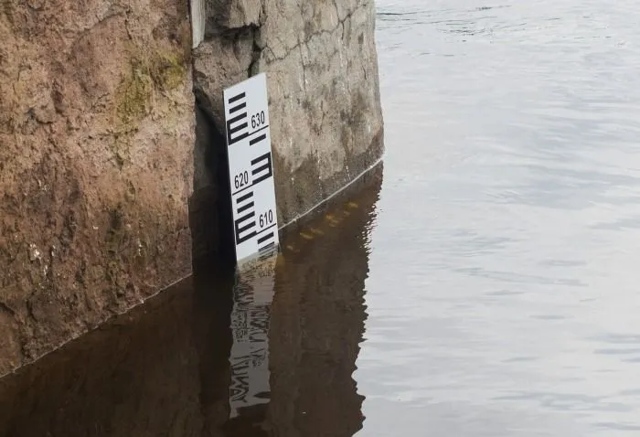 Уровень воды в Енисее в Красноярске продолжает снижаться