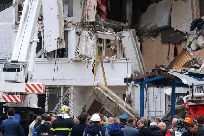 Жильцов наиболее сильно пострадавшего от взрыва газа подъезда дома в Ногинске не пустят за вещами из-за угрозы обрушения