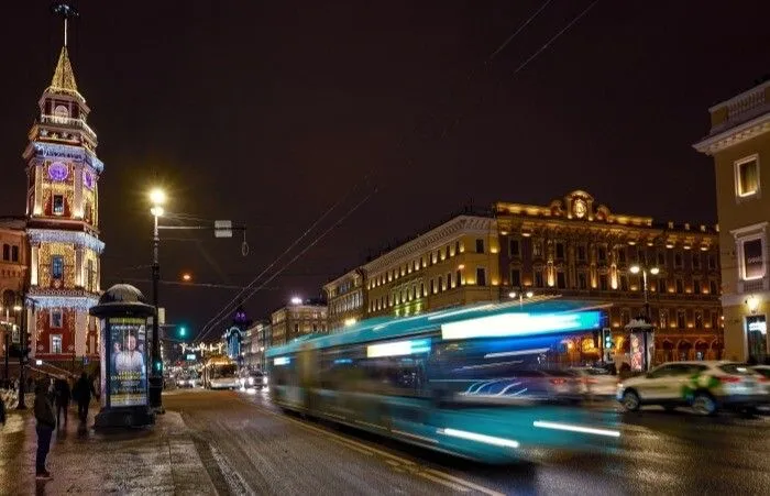Разовый проезд в транспорте Петербурга подорожал на 5 рублей