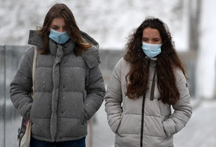 Ограничения из-за роста заболеваемости COVID-19 на Камчатке продлят до апреля