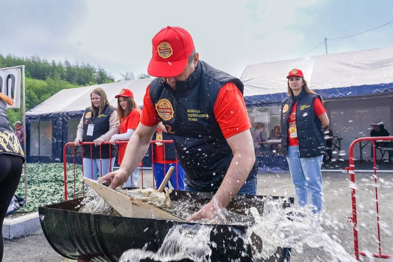 В Магадане прошли соревнования по промывке золота