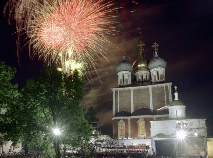 Салют в честь День города в Рязани отменили из-за пожаров