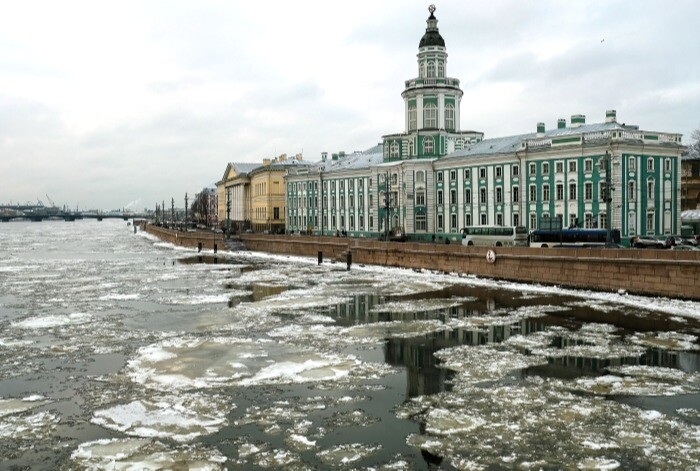 Бесплатный вход и экскурсии ждут посетителей Кунсткамеры в честь дня открытия музея