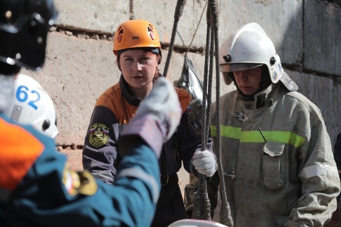 Стена многоквартирного дома обрушилась в свердловском Серове, пострадавших нет - прокуратура