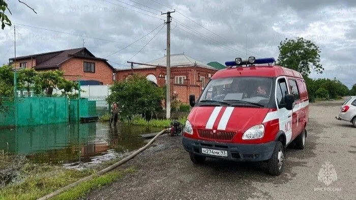 Два десятка жилых домов подтопило в краснодарском Армавире - власти