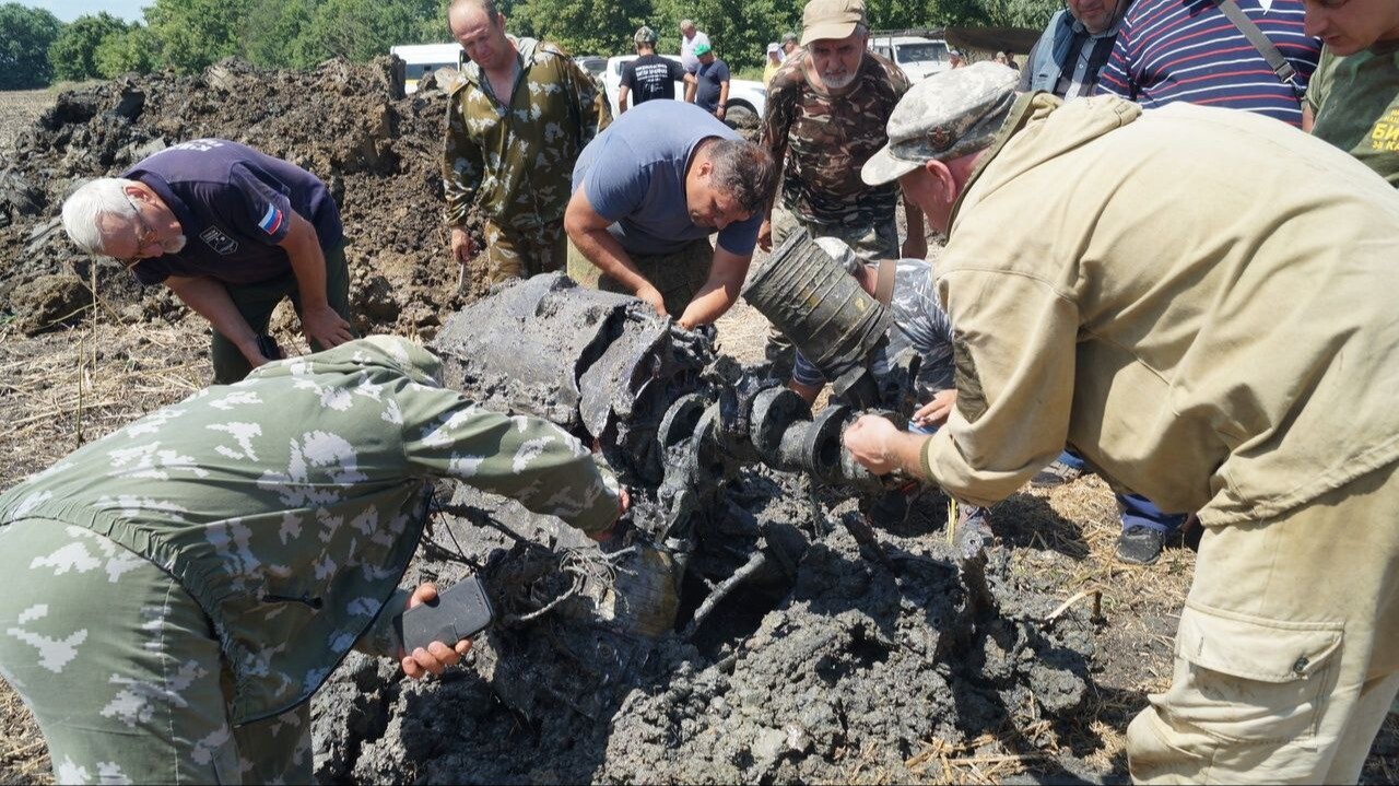 Фюзеляж и мотор штурмовика Ил-2, потерпевшего крушение во время войны, обнаружили на Кубани