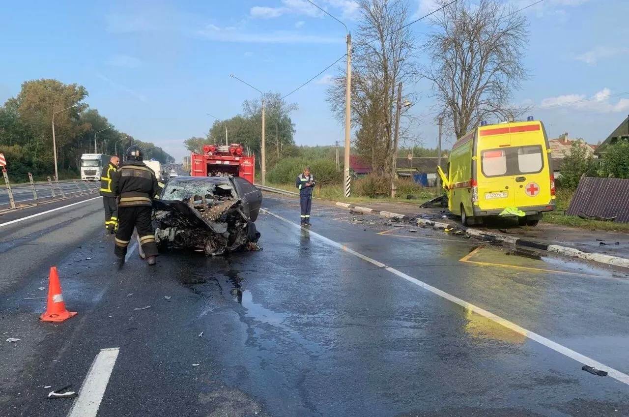 Семь человек пострадали в ДТП со "скорой" во Владимирской области