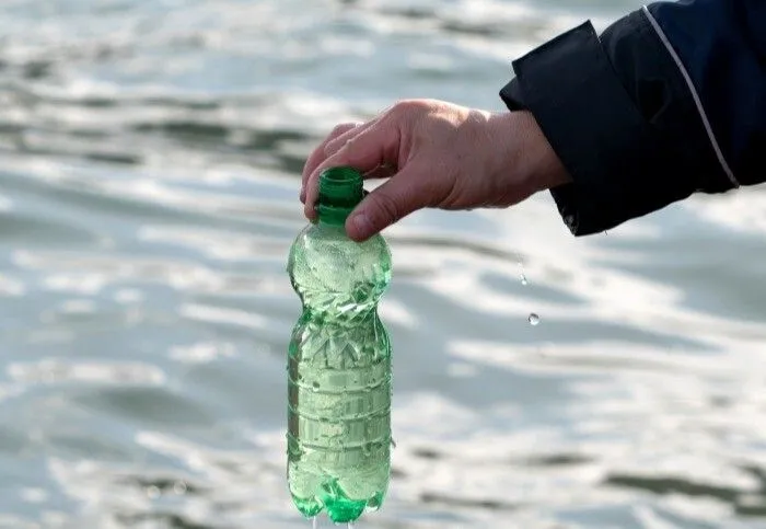 Пробы морской воды в районе Владивостока после сброса воды с японской АЭС "Фукусима-1" соответствуют нормам