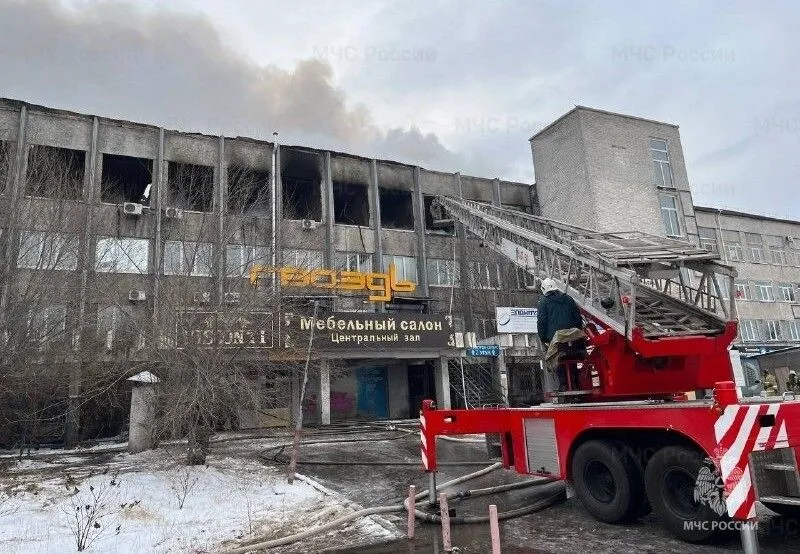 Обстоятельства пожара в ТЦ Улан-Удэ будут устанавливать в рамках уголовного дела