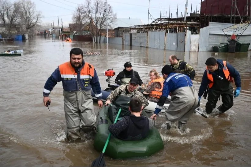 Люди неохотно эвакуируются из зоны вероятного подтопления - уральский полпред