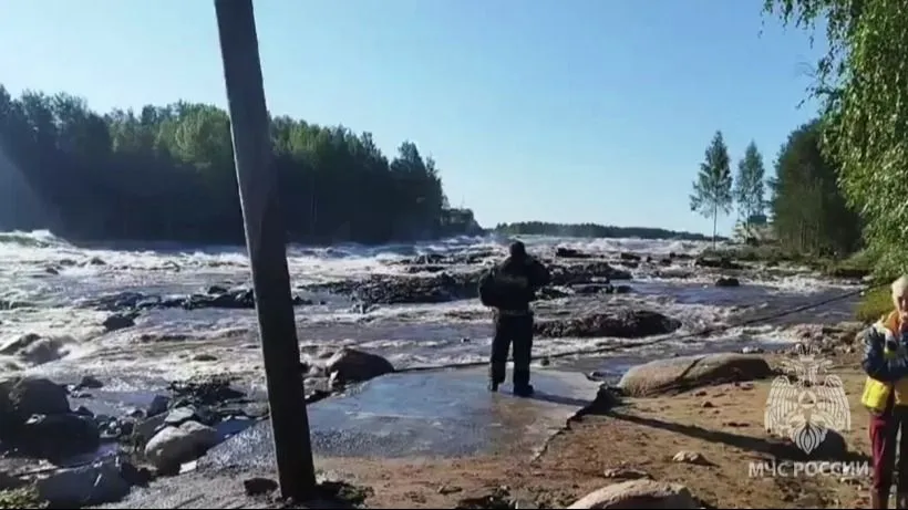 Девять человек пострадали из-за размыва дамбы на Беломорканале в Карелии - МЧС