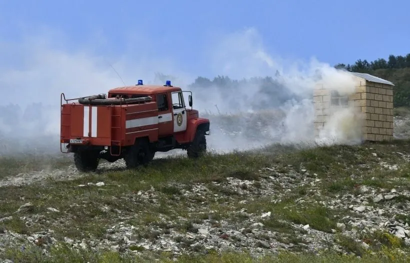 Губернатор: за сутки в Ростовской области произошло почти 140 пожаров